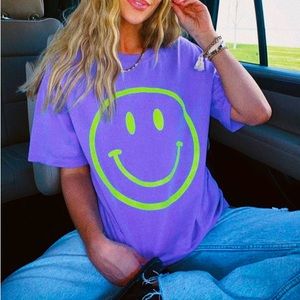 Oversized Smiley World Needs your Magic Tee